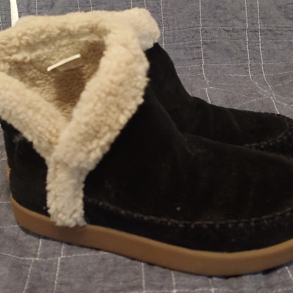Cute Booties ( Never Worn )